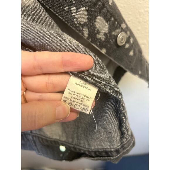 Altar’d State acid wash bleached grunge black denim Jacket Size L 100% cotton - Picture 4 of 8